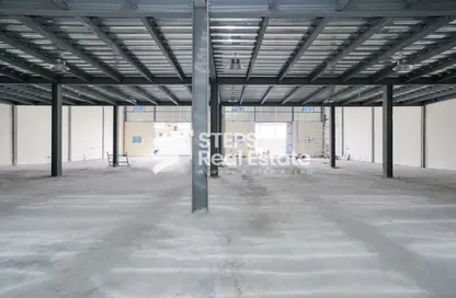 Warehouse - Studio for rent in East Industrial Street - Birkat Al Awamer - Al Wakra