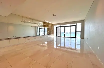 Apartment - 2 Bedrooms - 3 Bathrooms for sale in Seef Lusail - Lusail City - Lusail