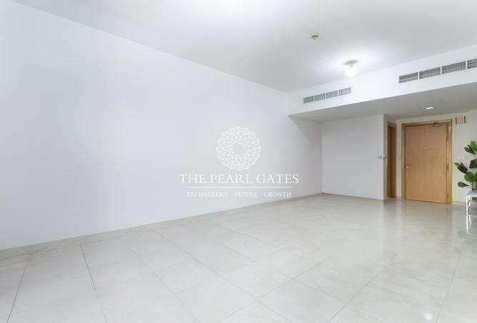 865595 - Property Image 3