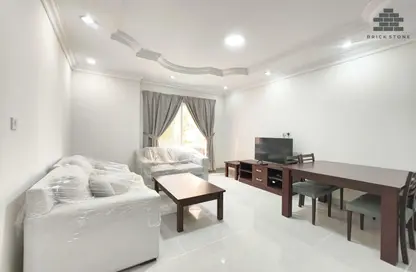 Apartment - 2 Bedrooms - 2 Bathrooms for rent in Al Sadd Road - Al Sadd - Doha