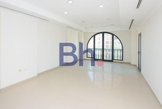 973717 - Property Image 2