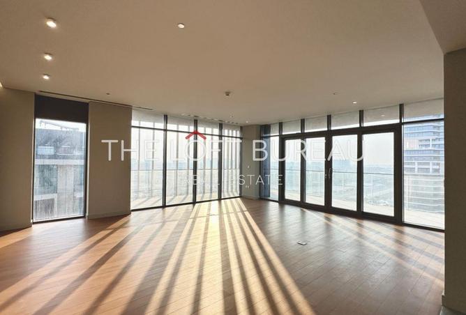 946155 - Property Image 2