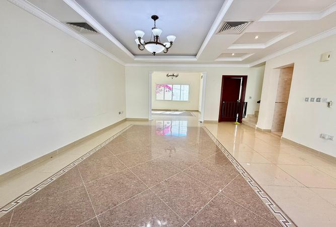 997237 - Property Image 2