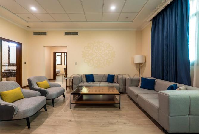 974964 - Property Image 2