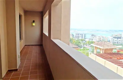 Apartment - 1 Bedroom - 2 Bathrooms for rent in East Porto Drive - Porto Arabia - The Pearl Island - Doha