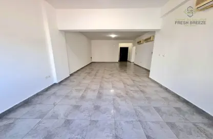 شقة - 2 غرف نوم - 2 حمامات للايجار في فريج بن محمود- جنوب - فريج بن محمود - الدوحة