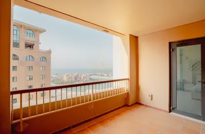 Apartment - 2 Bedrooms - 3 Bathrooms for rent in One Porto Arabia - Porto Arabia - The Pearl Island - Doha