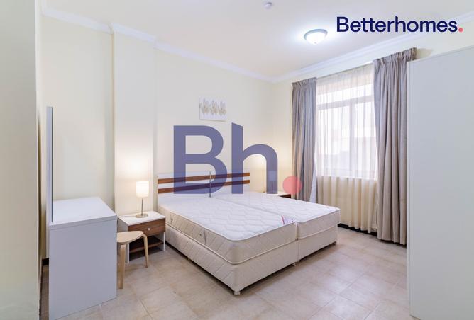 884449 - Property Image 3