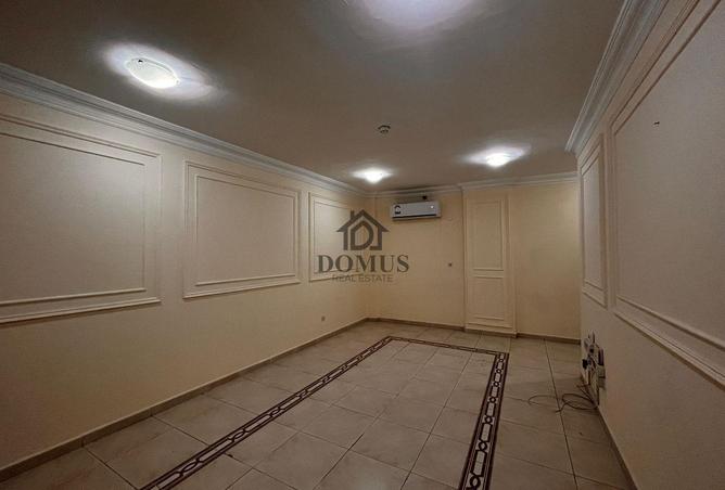 947190 - Property Image 2