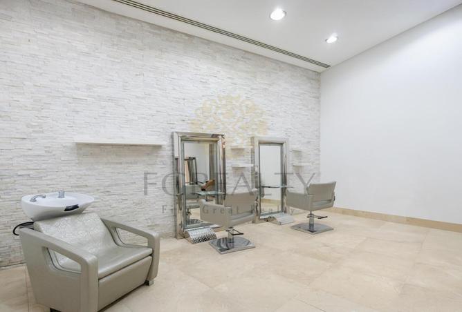 984416 - Property Image 2