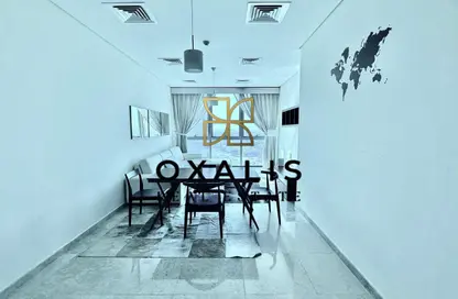 Apartment - 1 Bedroom - 2 Bathrooms for rent in Zig Zag Tower A - Zig Zag Towers - West Bay - Doha