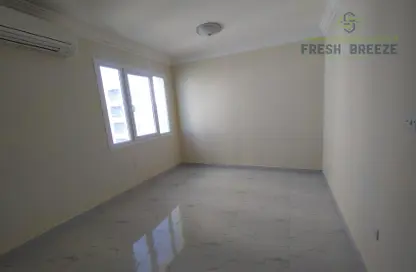 Empty Room image for: Apartment - 1 Bedroom - 2 Bathrooms for rent in Al Muntazah - Doha, Image 1