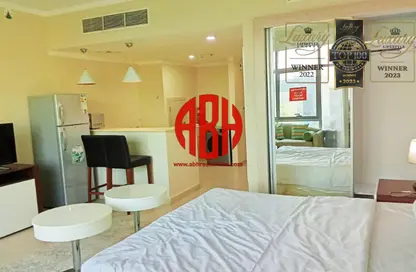 Apartment - Studio - 1 Bathroom for rent in Corniche Road - Corniche Road - Doha