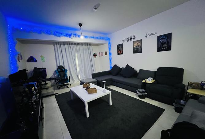 870825 - Property Image 2