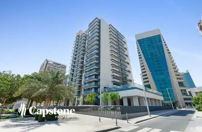 Apartment - 1 Bedroom - 2 Bathrooms for sale in Marina Tower 12 - Marina District - Lusail
