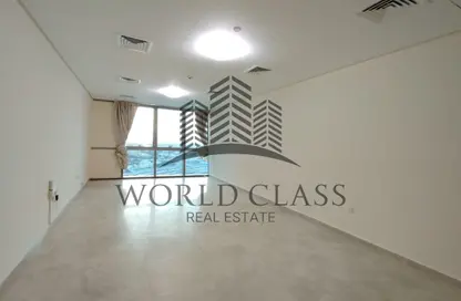 Apartment - 2 Bedrooms - 3 Bathrooms for rent in Zig Zag Tower A - Zig Zag Towers - West Bay - Doha