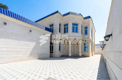 Villa - 7+ Bedrooms - 7+ Bathrooms for sale in Hazm Al Markhiya - Doha