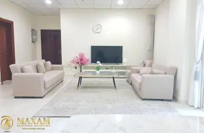 Apartment - 2 Bedrooms - 2 Bathrooms for rent in Al Sadd Road - Al Sadd - Doha