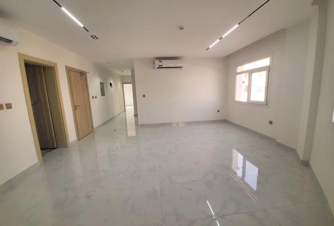 964083 - Property Image 2