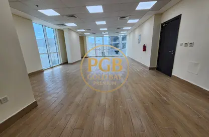 مساحات مكتبية - استوديو - 2 حمامات للايجار في أم غويلينا 4 - أم غويلينا - الدوحة