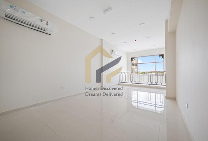 947030 - Property Image 2