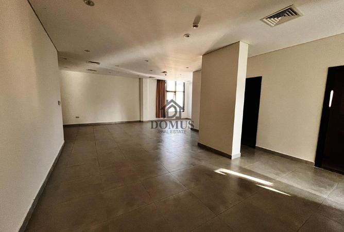 977754 - Property Image 2