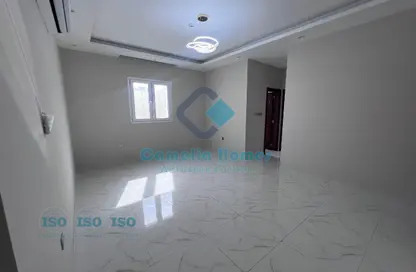 شقة - 2 غرف نوم - 2 حمامات للايجار في 43 المطار القديم - طريق المطار القديم - الدوحة