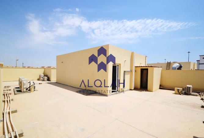 979822 - Property Image 3