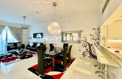 Apartment - 2 Bedrooms - 3 Bathrooms for sale in Viva West - Viva Bahriyah - The Pearl Island - Doha