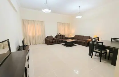 Apartment - 2 Bedrooms - 2 Bathrooms for rent in Anas Street - Fereej Bin Mahmoud North - Fereej Bin Mahmoud - Doha