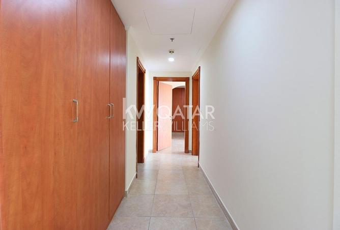 987480 - Property Image 3
