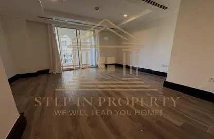 Apartment - Studio - 1 Bathroom for rent in Viva West - Viva Bahriyah - The Pearl Island - Doha