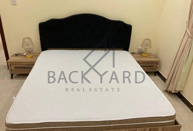 951212 - Property Image 2