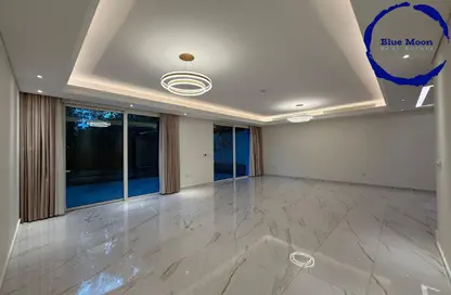 Villa - 5 Bedrooms - 6 Bathrooms for rent in Floresta Gardens - Floresta Gardens - The Pearl Island - Doha