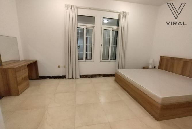 879733 - Property Image 3