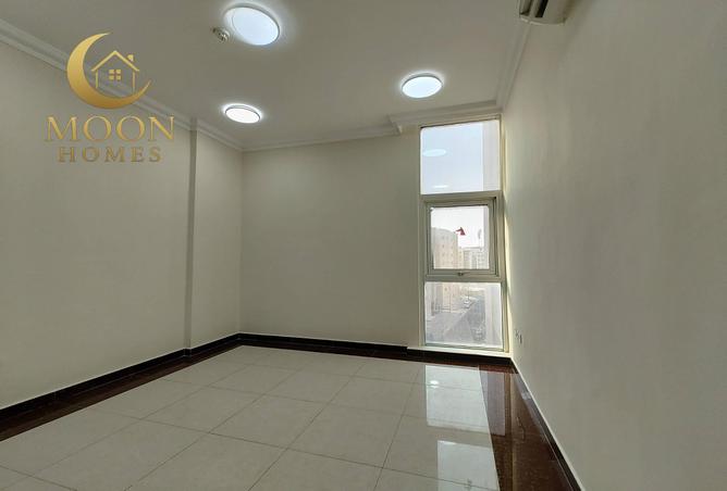 985255 - Property Main Image