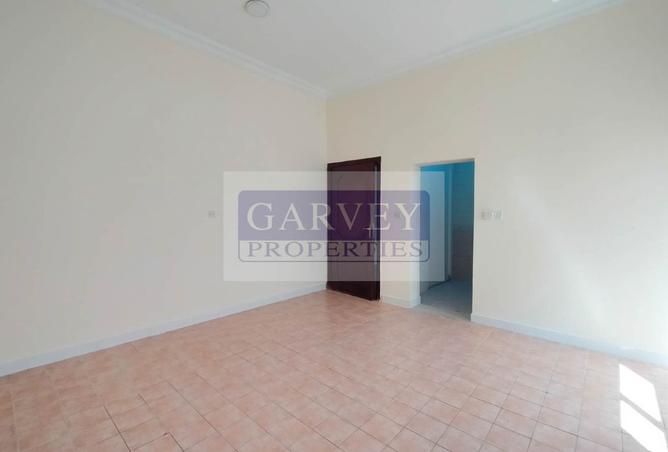 973393 - Property Image 3