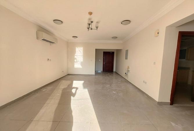 954017 - Property Image 2