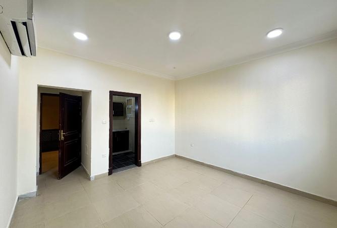 930657 - Property Image 3