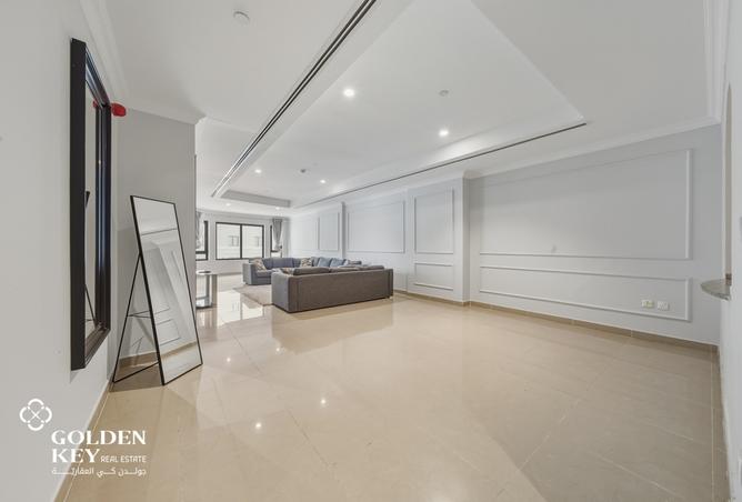 952329 - Property Image 2