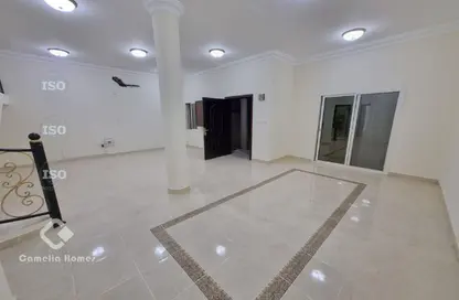 Villa - 5 Bedrooms - 4 Bathrooms for rent in Ain Khaled Villas - Ain Khaled - Doha