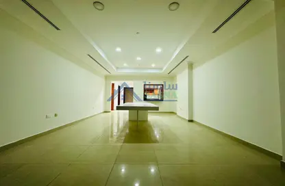 Apartment - 2 Bedrooms - 3 Bathrooms for sale in West Porto Drive - Porto Arabia - The Pearl Island - Doha Apartment - 2 Bedrooms - 3 Bathrooms for sale in West Porto Drive - Porto Arabia - The Pearl Island - Doha