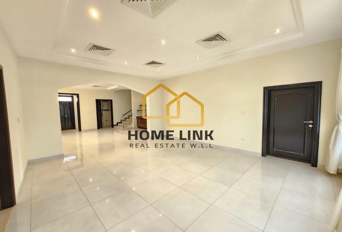 935651 - Property Image 3