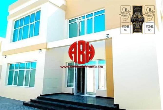 Villa - 6 Bedrooms - 7 Bathrooms for rent in Duhail Villas - Al Duhail - Doha