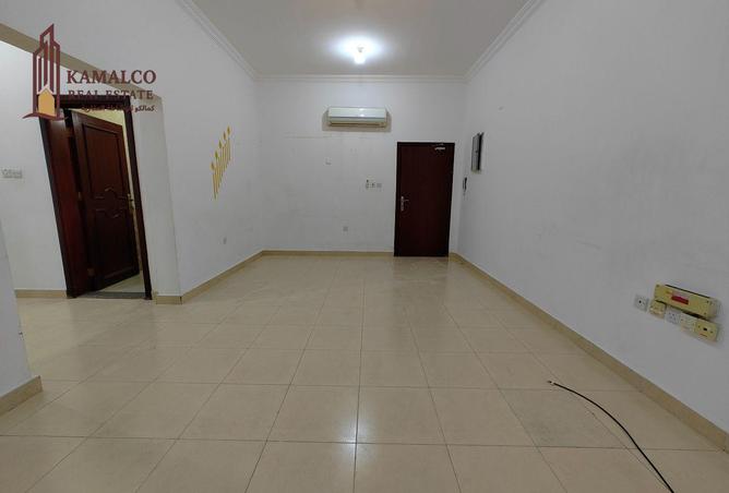 965683 - Property Image 2