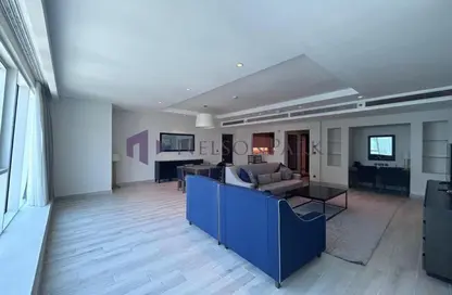 Apartment - 2 Bedrooms - 3 Bathrooms for rent in West Bay Tower - West Bay - West Bay - Doha