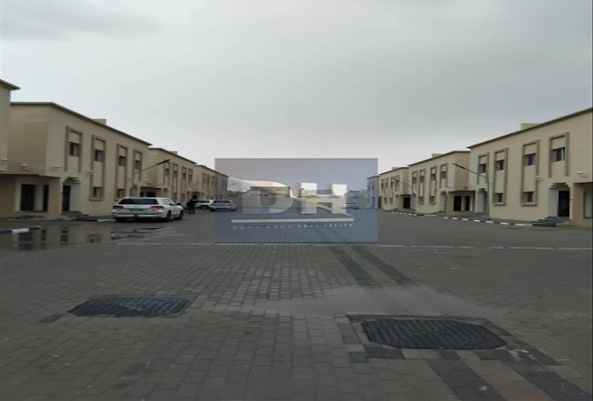 990646 - Property Image 2