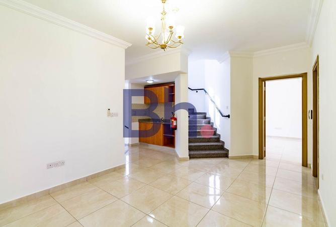 954868 - Property Image 3