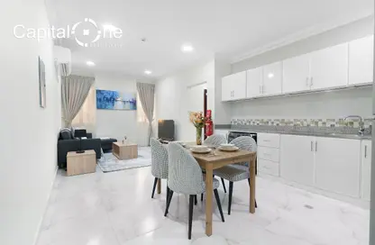 شقة - 2 غرف نوم - 2 حمامات للايجار في شارع حضرموت - دوحة الجديد - الدوحة