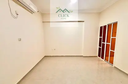 Apartment - 2 Bedrooms - 2 Bathrooms for rent in Al Nasr Street - Al Nasr - Doha